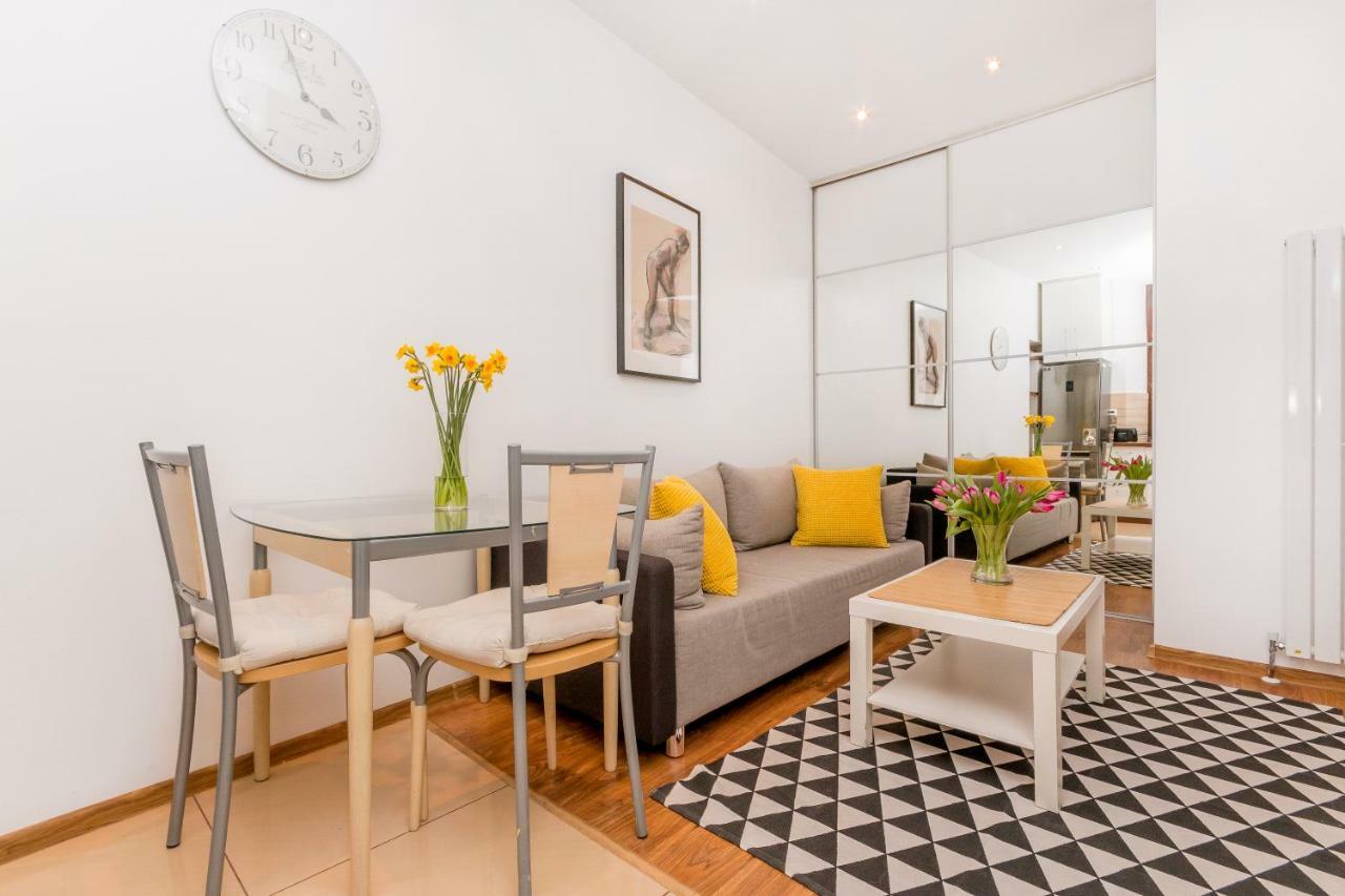 Beautiful Holyrood Park Apartment Edinburgh Eksteriør billede